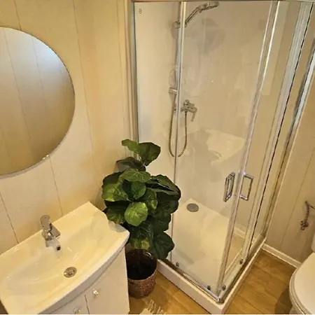 Modern House-10m Od Jeziora,wi-fi Σπίτι διακοπών *